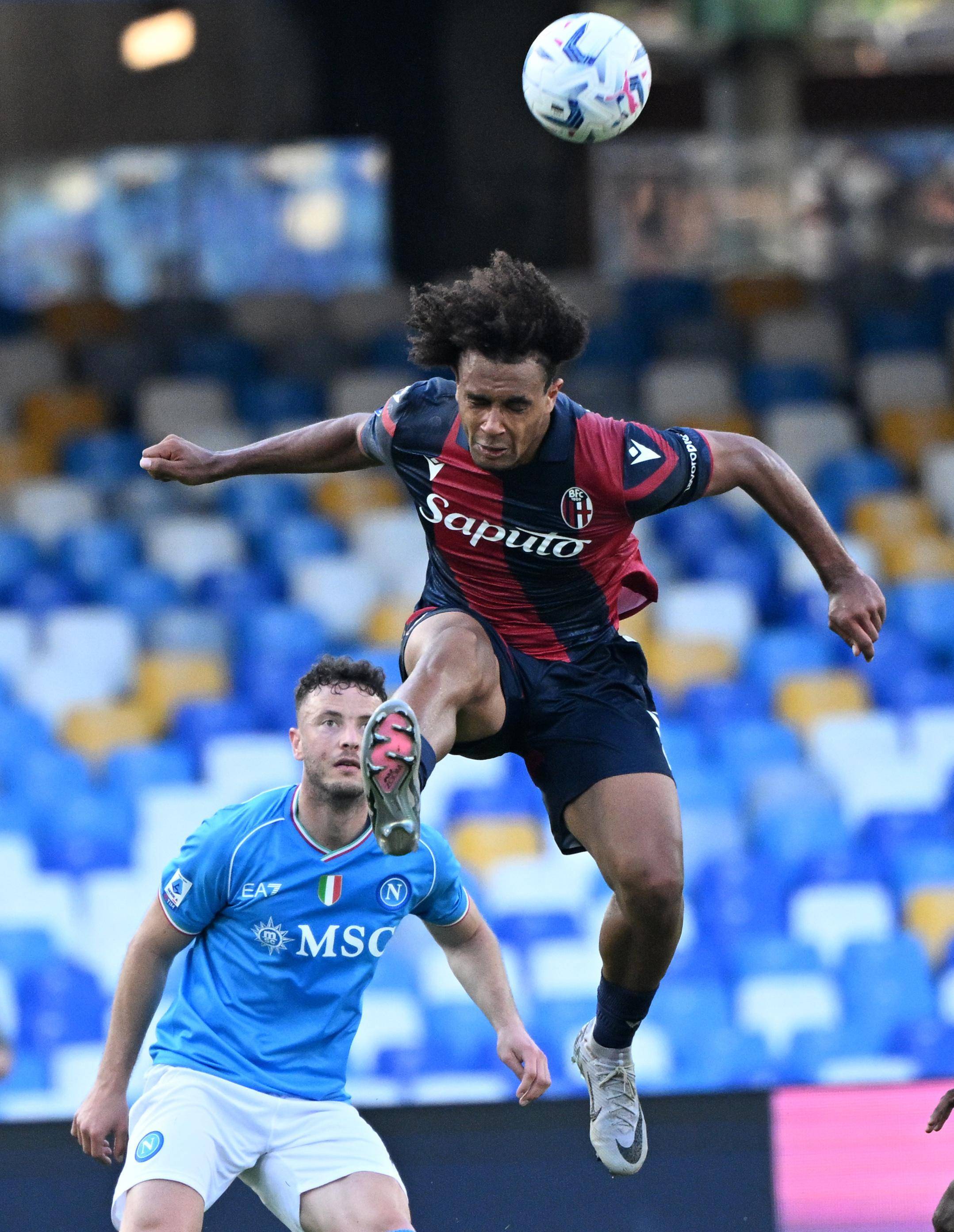 星空体育-包含荷甲赛后再迎强敌，利物浦止住颓势，主帅态度——态度坚定，更衣室氛围转暖的词条